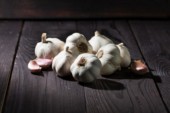 Garlic has been shown to increase the sexual drive in men and helps in perform better. 